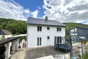 Einfamilienhaus in Nahbollenbach mit Doppelgarage – Die vollständige Adresse der Immobilie erhältst du vom Anbieter., 55743 Idar-Oberstein – Vorschaubild 35