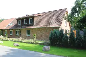Ein Domizil in ruhiger Lage mit 3 Wohneinheiten, Pferdestall, Werkstatt und Padock – Segeberg (Kreis) – Vorschaubild 18