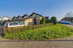 Gepflegtes Wohnhaus in guter Wohnlage
Südwest-Ausrichtung, Vollkeller und Garage – Düren (Kreis) – Vorschaubild 3