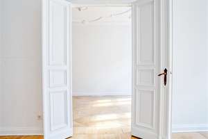 Best of City-West: Stuck, Style & Großstadtromantik – Eislebener Str. 3, 10789 Charlottenburg, Berlin – Vorschaubild 8