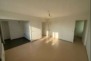 Gute Anbindung an den ÖPNV – Rothenburger Str. 206, 90439 Sündersbühl, Nürnberg – Vorschaubild 1