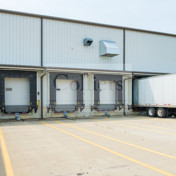 Lagerhalle in Duisburg | 14 ebenerdige Tore | 6 Rampen | A40