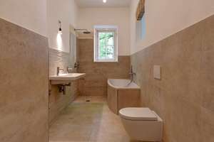 Altbauwohnung direkt an der Isar – Die vollständige Adresse der Immobilie erhältst du vom Anbieter., 80469 Dreimühlen, München – Vorschaubild 3
