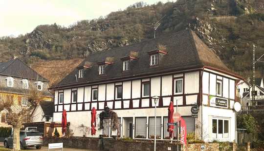 Bild von Starten Sie jetzt in die neue Saison - Restaurant mit Terrasse - direkt am Rhein - Neu saniert
