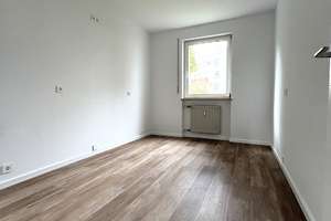 Geräumige und ruhige 4-Zimmerwohnung nahe Bhf. Mittersendling – 81369 Mittersendling, München – Vorschaubild 12