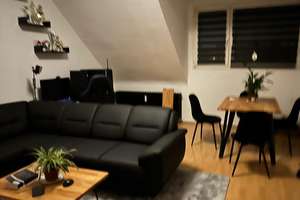 2‑Zimmer‑DG‑Wohnung, 53 m², EBK – Nachmieter gesucht – Moerser Straße 77, 47803 Cracau, Krefeld – Vorschaubild 2