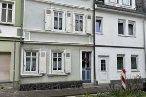 Charmantes EFH in direkter Ortslage von Holzappel, (nähe Diez),  mit  Schrebergarten – Die vollständige Adresse der Immobilie erhältst du vom Anbieter., 56379 Holzappel – Vorschaubild 2