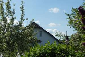Wohnen in grüner Lage * sonnige Terrasse & Garten* PV-Anlage für autarke Stromversorgung – Die vollständige Adresse der Immobilie erhältst du vom Anbieter., 4860 Torgau – Vorschaubild 2