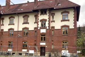 Gemütliche 2-Zimmer-Wohnung mit guter Anbindung und grünem Hinterhof!