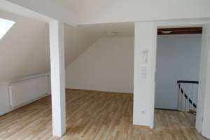 Exklusive, gepflegte 2-Zimmer-Dachgeschosswohnung mit Terrasse und Garten in Osnabrück – Akazienstraße 16, 49088 Dodesheide, Osnabrück – Vorschaubild 4