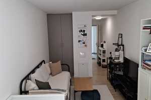 ***NEUBAU, ab 1.7.25,  1 Zi, Kü, Bad, renoviert, Einbauküche, Terrasse**** – Kruppstr. 37a, 52072 Aachen – Vorschaubild 3
