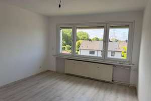 Wohnen mit Wohlfühlfaktor – großzügige 3,5 Zimmer – Holtener Straße 370, 47167 Röttgersbach, Duisburg – Vorschaubild 4