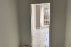 Stilvolle Maisonette-Wohnung mit Garten und Tiefgarage – Auf der Reide 19, 40468 Unterrath, Düsseldorf – Vorschaubild 4
