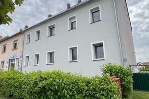 Charmantes Mehrfamilienhaus mit viel Potenzial – modernisiert, großzügig & vielseitig nutzbar – Die vollständige Adresse der Immobilie erhältst du vom Anbieter., 4895 Falkenberg/Elster – Vorschaubild 2