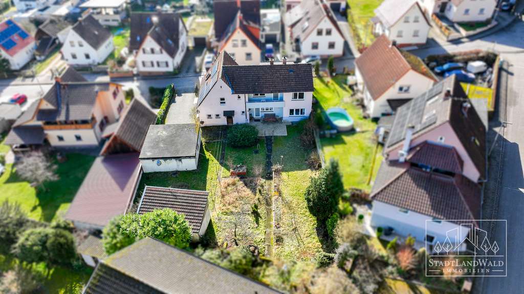 Immobilie in Dahn - Wohnen mit Burgblick – Großzügiges Einfamilienhaus mit Garten und Ausbaupotenzial in Dahn - Bild 2