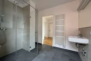 Einbauküche & Balkon: 2.5-Zimmer-Wohnung mit Aufzug in Hannover – Dora-Gerson-Str. 21, 30655 Groß-Buchholz, Hannover – Vorschaubild 6
