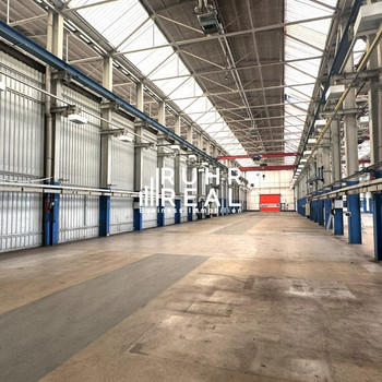 Attraktive Produktionshalle in Zentrumsnähe! Stellplätze vorhanden | Büroräume vorhanden