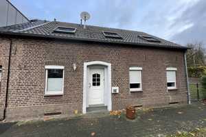 WOHNEN MIT WOHLFÜHLFAKTOR: Reihenendhaus zur Miete! – Viehgasse 23, 40670 Neuss (Rhein-Kreis) – Vorschaubild 1