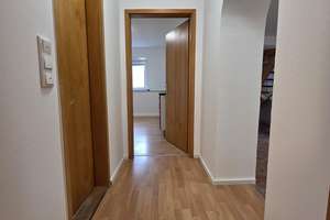 Großzügige, frisch renovierte Maisonette-Wohnung mit 5 Zimmern, 3 Bädern & Balkon – Bahnhofstraße 5, 97450 Arnstein – Vorschaubild 24