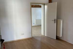 Großzügige EG-Wohnung mit Terrasse und Garten in schönem Zweifamilienhaus – Kehlsteinstraße 5, 83395 Freilassing – Vorschaubild 16