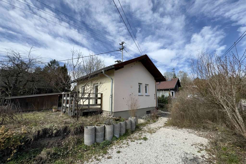 Immobilie in Großerlach - Charmantes Wochenendhaus im Grünen mit Garten, gepflegt, liebevoll hergerichtet und einzugsbereit - Bild 4