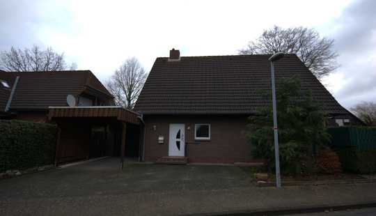 Bild von Einfamilienhaus mit Garage in Bad Zwischenahn