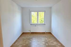 Großzügige 3,5-Zi-Wohnung mit Südbalkon + Garage – Die vollständige Adresse der Immobilie erhältst du vom Anbieter., 70599 Plieningen (Ortsteil), Stuttgart – Vorschaubild 15