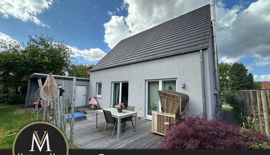 Bild von Gepflegtes Einfamilienhaus in Holzrahmenbauweise mit Kaminofen in Kamperfehn