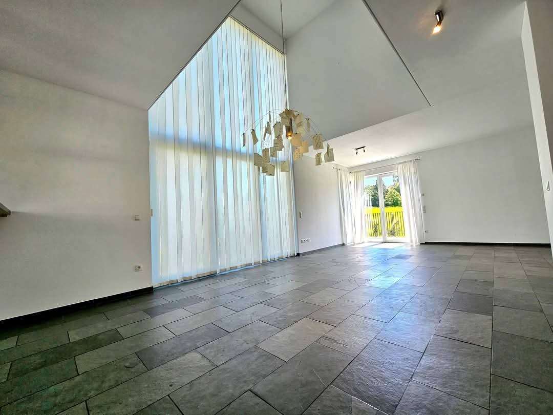 Immobilie in Trippstadt - Modernes Wohnerlebnis auf vier Ebenen – Stilvolles Reihenendhaus in Trippstadt - Bild 6