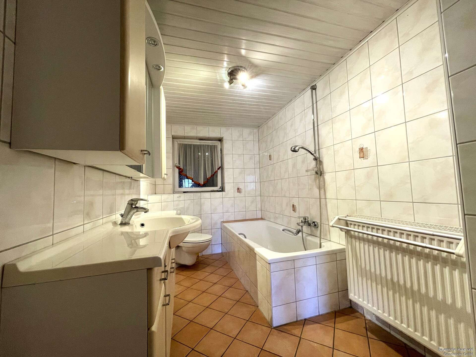 Immobilie in Winzer - Schönes Zweifamilienhaus mit Garten - familienfreundlich & vielseitig! - Bild 10