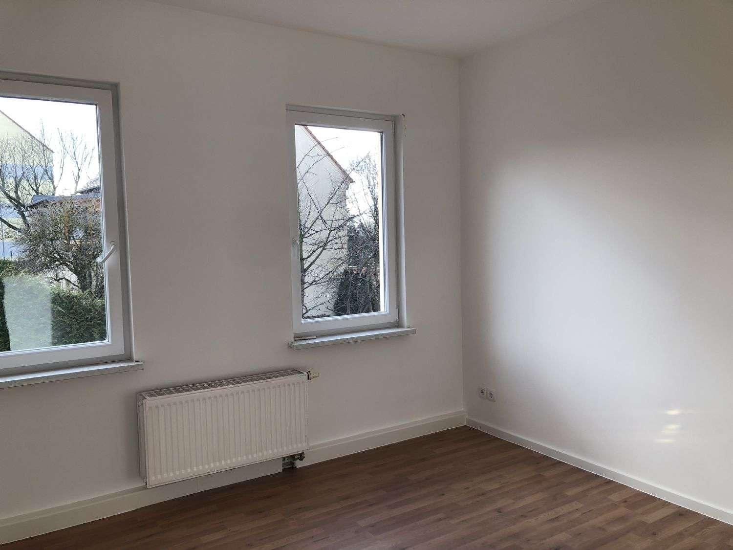 Immobilie in Zwenkau - großes Reihenendhaus in Zwenkau 8 Zimmer mit 180 m² Wohnfläche mit Garten und Garage - Bild 15