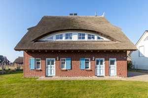 idyllisches, möbliertes, reetgedecktes Ferienhaus – Rügen (Kreis) – Vorschaubild 1
