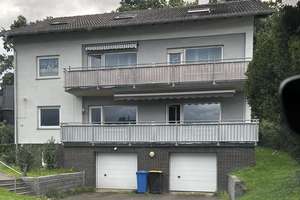 Traumhafte 5-Zimmer-Wohnung mit großem Balkon in Niederklein