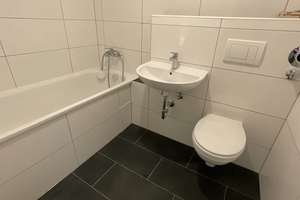 Frisch renovierte 2 Zimmer-Wohnung mit modernisiertem Wannenbad – Eutiner Str. 22, 23554 Sankt Lorenz Nord, Lübeck – Vorschaubild 13