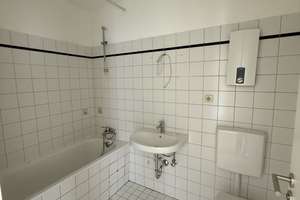 Frisch renovierte 3-Zimmer-Wohnung mit großem Balkon – Erdwegstraße 5, 45356 Bochold, Essen – Vorschaubild 11