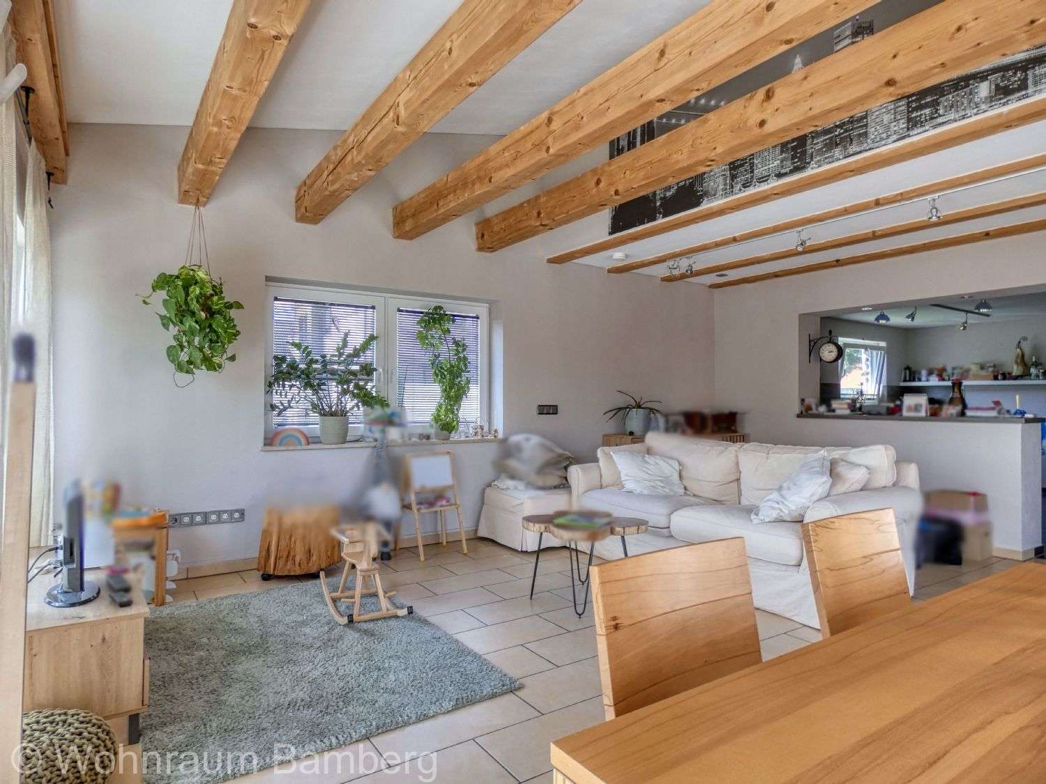 Immobilie in Memmelsdorf - Umfangreich saniertes Wohnhaus mit ca. 260 m² Wohnfläche in ruhiger Ortsrandlage - Memmelsdorf - OT - Bild 15