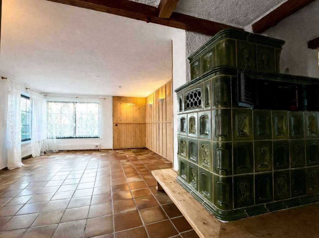 Immobilie in Geisenhausen - Exklusives Familienanwesen mit idyllischem Garten und außergewöhnlichem Sicherheitskonzept - Bild 3