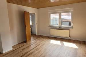 Wohnhaus mit schönen Innenhof und Nebengebäuden – Die vollständige Adresse der Immobilie erhältst du vom Anbieter., 61381 Friedrichsdorf – Vorschaubild 13