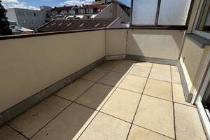ER-Zentrum 2-Zimmer Wohnung+Küche+Balkon – Die vollständige Adresse der Immobilie erhältst du vom Anbieter., 91052 Rathausplatz, Erlangen – Vorschaubild 4