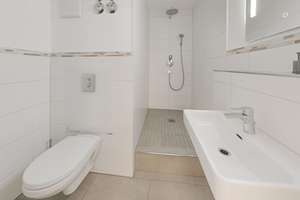 Property thumbnail 25