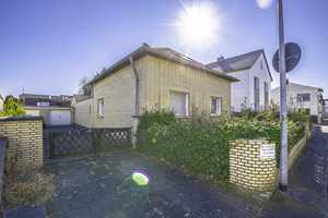 Rarität Mitten in Pulheim,Freistehendes Einfamilienhaus mit großem Ausbaupotential – Gustav Heinemann Straße 10, 50259 Rhein-Erft-Kreis – Vorschaubild 3