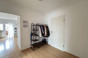 Moderne 3,5 Zimmer Dachgeschosswohnung mit Südbalkon, Kellerraum und zwei Pkw-Stellplätzen – Welschstr. 45, 74080 Böckingen, Heilbronn – Vorschaubild 9