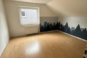 Geräumige Dachgeschosswohnung mit sonniger Loggia zu vermieten - WBS erforderlich – In der Liethe 27, 44329 Hostedde, Dortmund – Vorschaubild 6