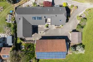 Vielseitiges Refugium mit Wohnhaus, separaten Wohneinheiten und großzügigem Wellnessbereich. – Die vollständige Adresse der Immobilie erhältst du vom Anbieter., 84371 Triftern – Vorschaubild 6