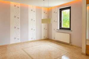 Familienfreundliches Wohnen | 4 Zimmer mgl. | EBK | Sauna | Fußbodenheizung | Carport & Garage – 4249 Hartmannsdorf-Knautnaundorf, Leipzig – Vorschaubild 16