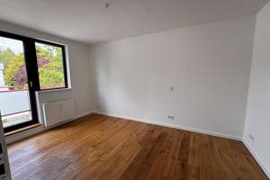 von privat: Modernisiertes Penthouse mit 4 Zimmern - in Hamburg-Alsterdorf/Gartenstadt- keine Makler – Die vollständige Adresse der Immobilie erhältst du vom Anbieter., 22297 Alsterdorf, Hamburg – Vorschaubild 12