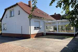 Goßes Haus mit großem Garten und Doppelgarage - sofort frei – Märkisch-Oderland (Kreis) – Vorschaubild 2