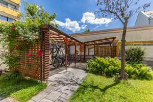 Property thumbnail 9