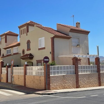 Einzigartige Gelegenheit!! Preissenkung!! Triplex in Huércal de Almería.