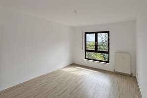 Stadtnahe 3-Zimmer-Wohnung mit Balkon und zwei TG-Stellplätzen – Die vollständige Adresse der Immobilie erhältst du vom Anbieter., 71034 Böblingen – Vorschaubild 5